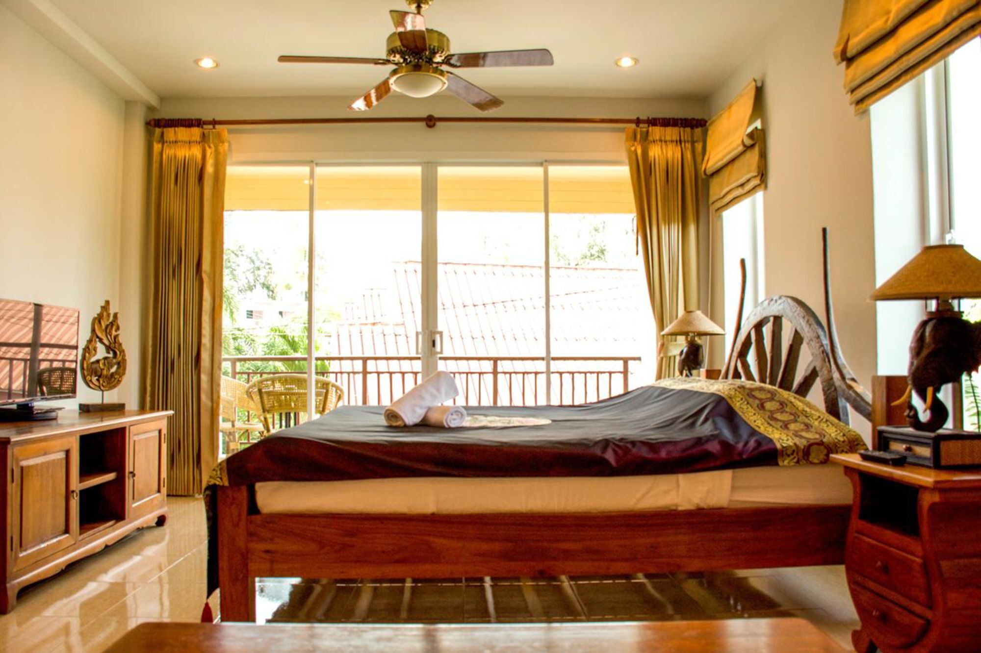 Baan Rosa Bangtao Beach Bang Tao Beach  Buitenkant foto